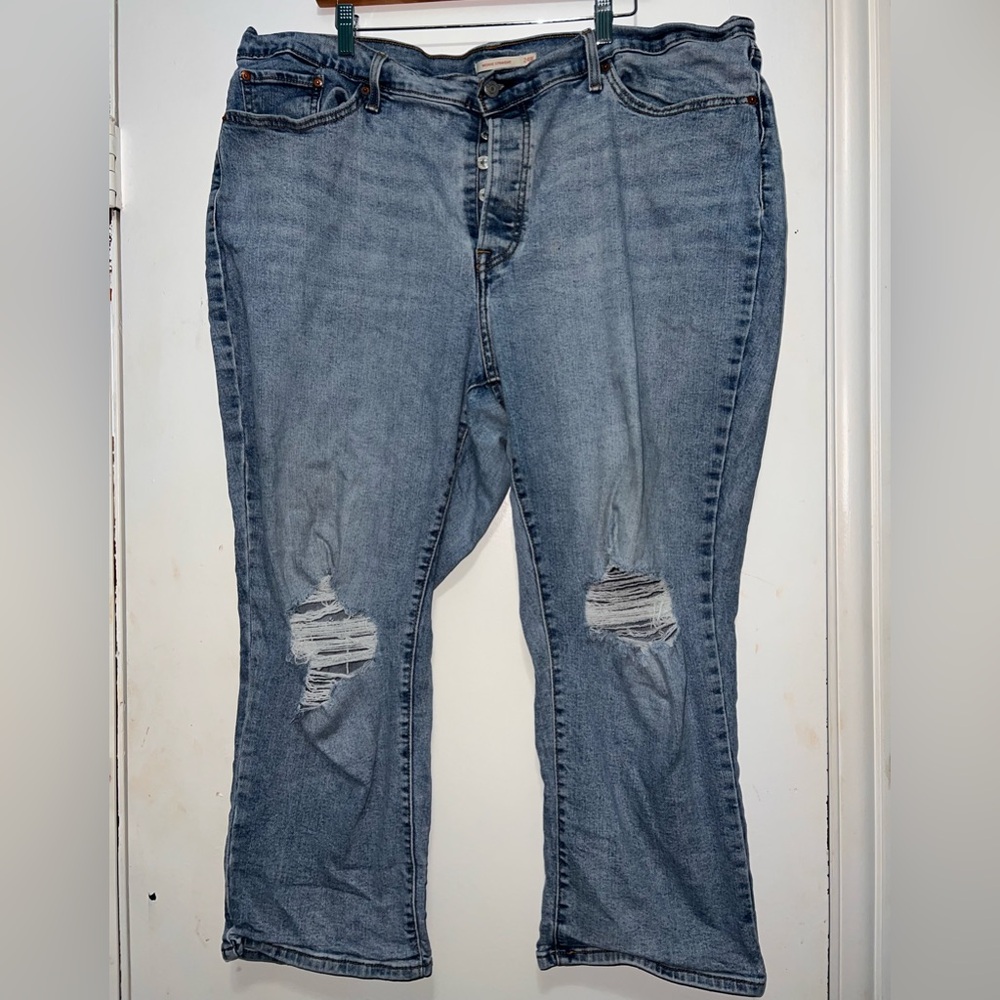 Levi's® Women's Plus Size Wedgie Distressed Ankled Jeans